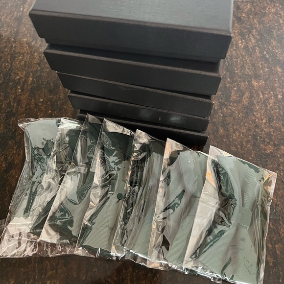 Set of 12 Bow tie and cuff links for men - Picture 3 of 4